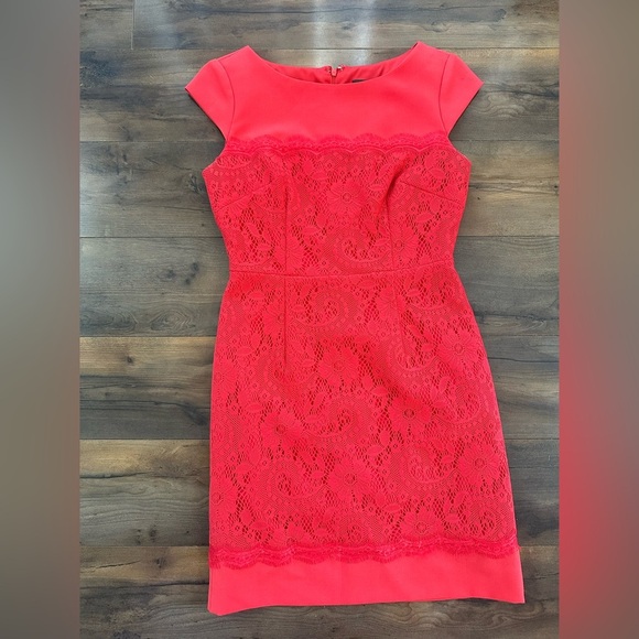 Adrianna Papell Red Lace Sheath Dress Cap Sleeve Size 2 - Picture 2 of 7